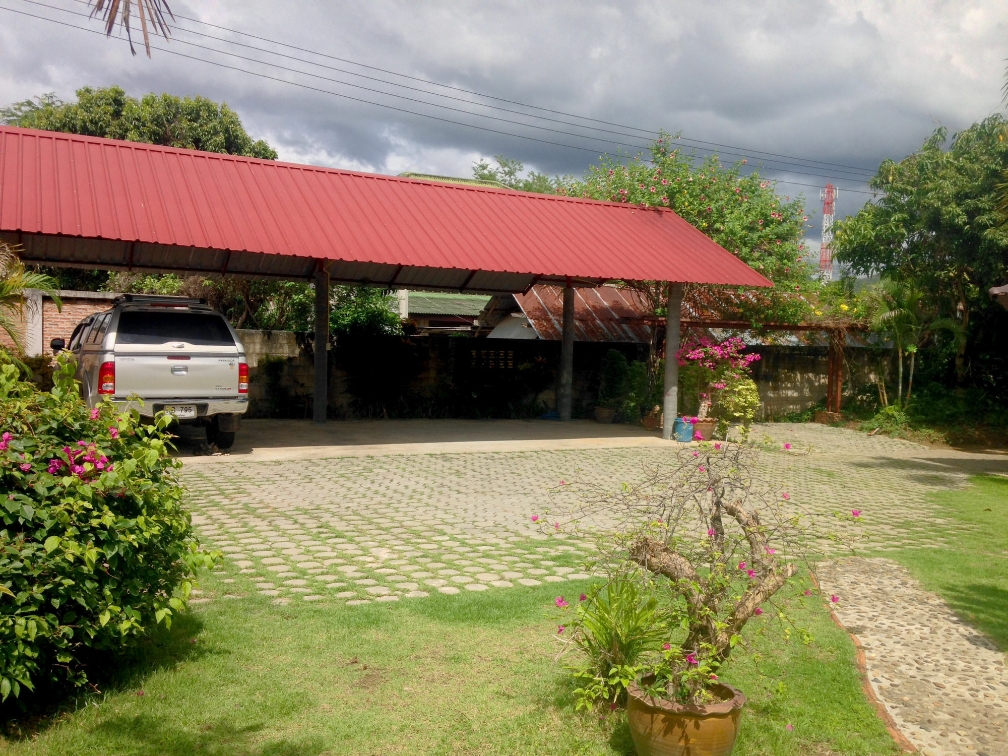โรงแรมปายลิฟอเนีย ภายนอก รูปภาพ